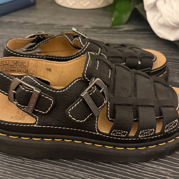 Unisex Dr. Martens Airwave 8092 Leather Fisherman Sandals Womens 10 Mens 9 - Picture 5 of 8